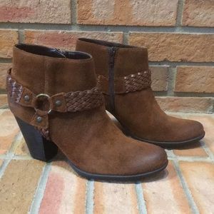 New! BOC Born Brown Suede Leather Block Heel Braided Harnesses Zip Ankle Boot 7